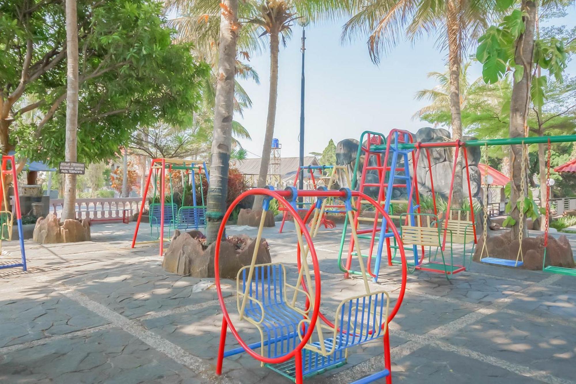 Reddoorz Resort Premium @ Sangkan Hurip Kuningan Dış mekan fotoğraf
