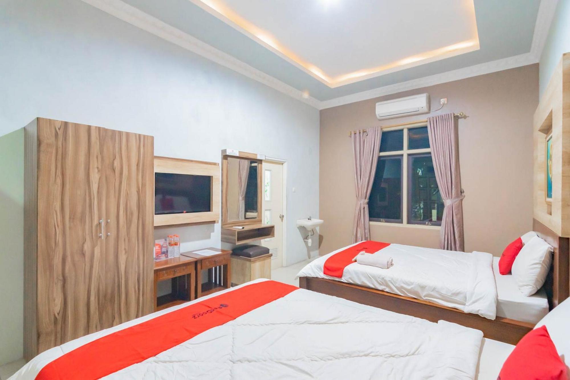 Reddoorz Resort Premium @ Sangkan Hurip Kuningan Dış mekan fotoğraf