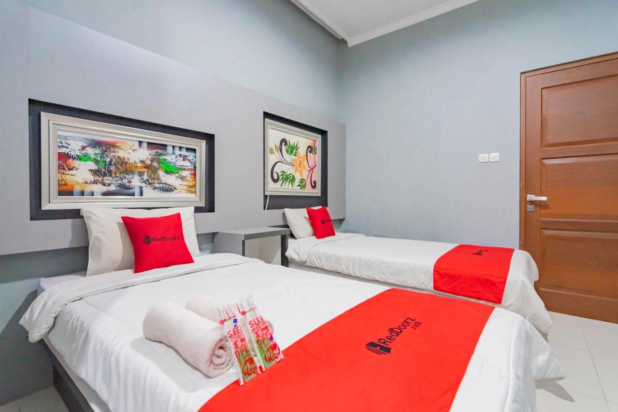 Reddoorz Resort Premium @ Sangkan Hurip Kuningan Dış mekan fotoğraf