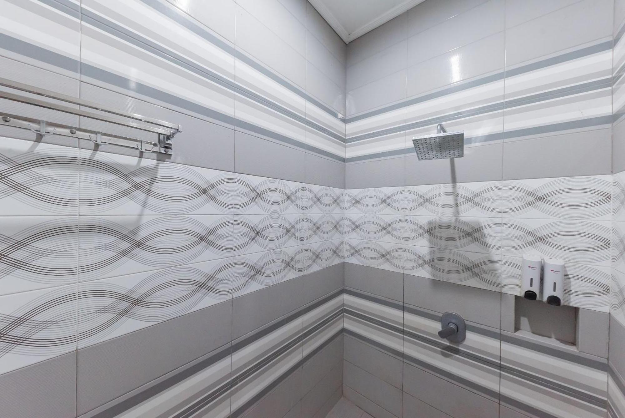 Reddoorz Resort Premium @ Sangkan Hurip Kuningan Dış mekan fotoğraf